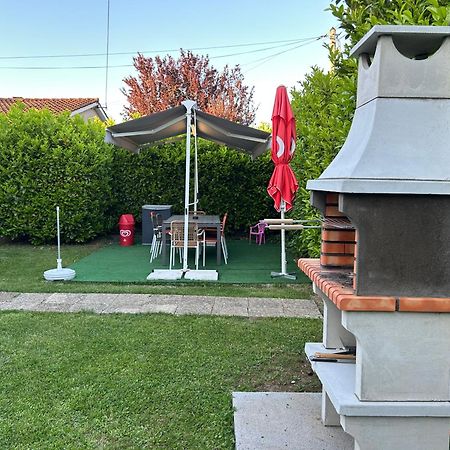 Jolie Villa Independante Climatisee 3 Chambres Tout Confort 6 Couchages, Piscine Chauffee 4 X 8 Disponible Selon Meteo De Mai A Fin Septembre, Jacuzzi 4 Places, Boulodrome Eclaire, Ping-Pong, Wifi, Proche Commerces Animaux Domestiques Sur Demande Bretenoux Εξωτερικό φωτογραφία
