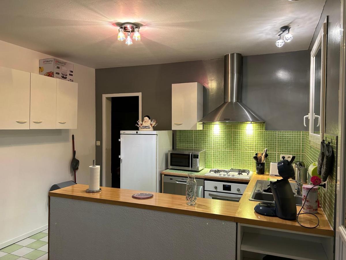 Jolie Villa Independante Climatisee 3 Chambres Tout Confort 6 Couchages, Piscine Chauffee 4 X 8 Disponible Selon Meteo De Mai A Fin Septembre, Jacuzzi 4 Places, Boulodrome Eclaire, Ping-Pong, Wifi, Proche Commerces Animaux Domestiques Sur Demande Bretenoux Εξωτερικό φωτογραφία