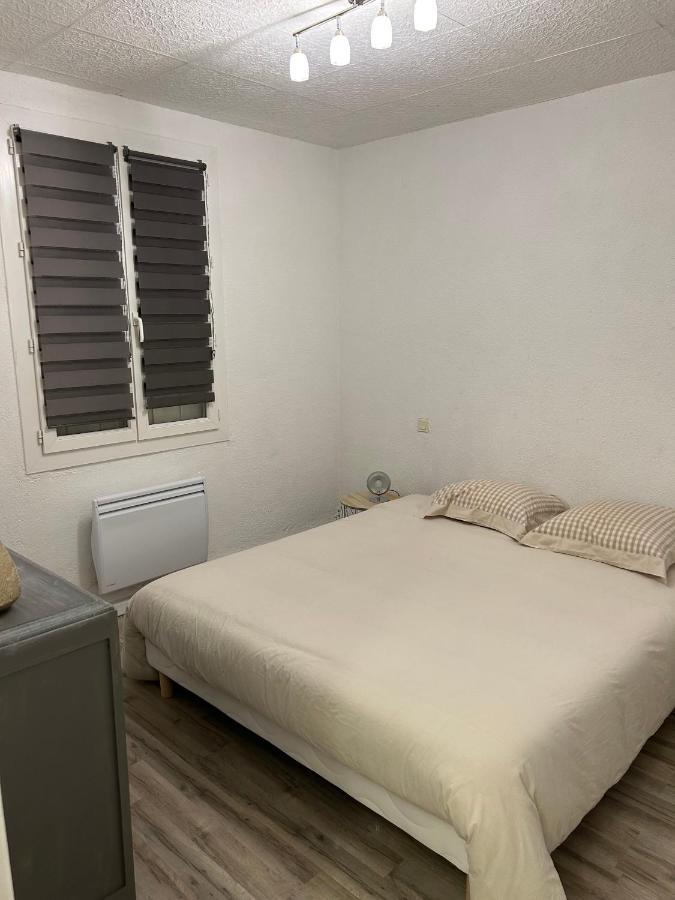 Jolie Villa Independante Climatisee 3 Chambres Tout Confort 6 Couchages, Piscine Chauffee 4 X 8 Disponible Selon Meteo De Mai A Fin Septembre, Jacuzzi 4 Places, Boulodrome Eclaire, Ping-Pong, Wifi, Proche Commerces Animaux Domestiques Sur Demande Bretenoux Εξωτερικό φωτογραφία