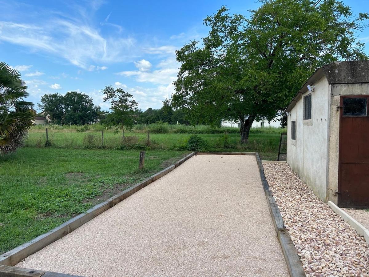Jolie Villa Independante Climatisee 3 Chambres Tout Confort 6 Couchages, Piscine Chauffee 4 X 8 Disponible Selon Meteo De Mai A Fin Septembre, Jacuzzi 4 Places, Boulodrome Eclaire, Ping-Pong, Wifi, Proche Commerces Animaux Domestiques Sur Demande Bretenoux Εξωτερικό φωτογραφία
