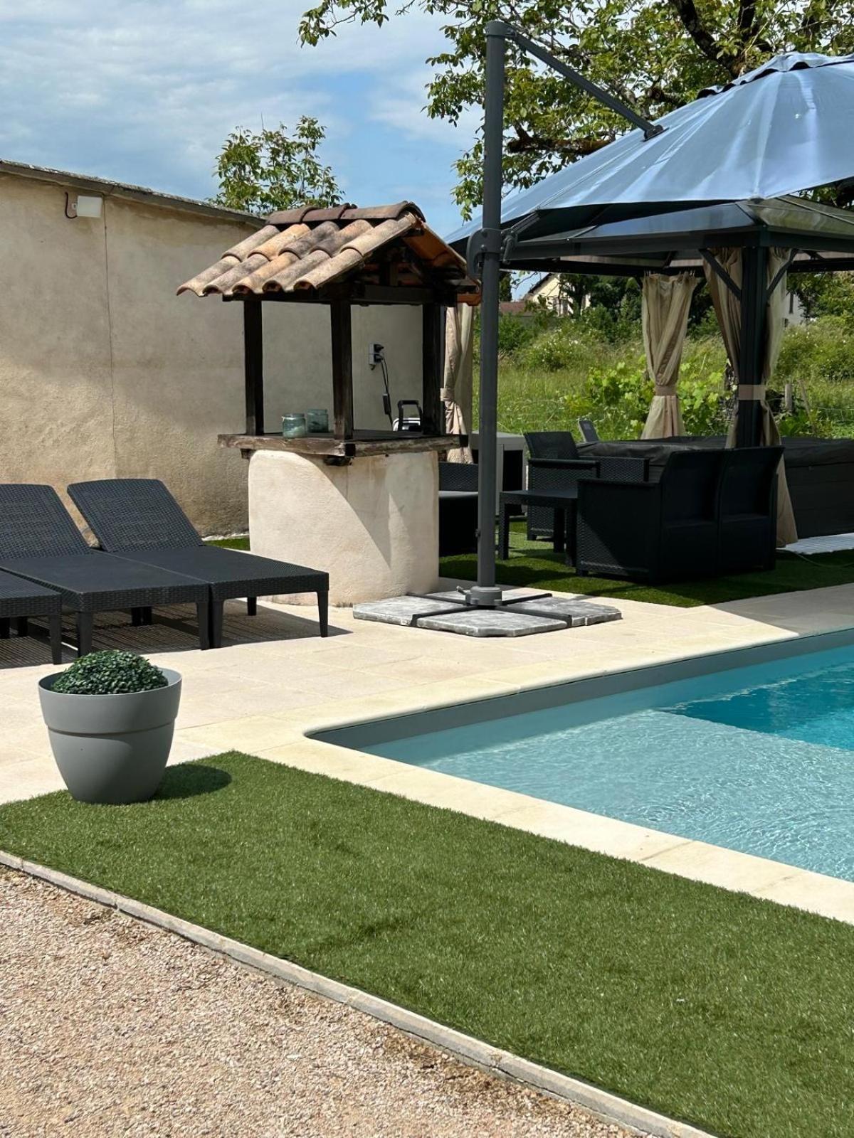 Jolie Villa Independante Climatisee 3 Chambres Tout Confort 6 Couchages, Piscine Chauffee 4 X 8 Disponible Selon Meteo De Mai A Fin Septembre, Jacuzzi 4 Places, Boulodrome Eclaire, Ping-Pong, Wifi, Proche Commerces Animaux Domestiques Sur Demande Bretenoux Εξωτερικό φωτογραφία